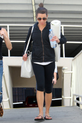 Lea Michele - Lea Michele - leaving a yoga class in Hollywood, February 2, 2015 - 43xHQ 0ju9mjEn