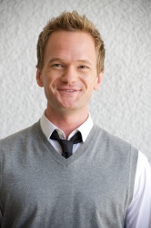 Neil Patrick Harris - Neil Patrick Harris - How I Met Your Mother press conference portraits by Vera Anderson (Los Angeles, September 30, 2009) - 9xHQ 0vv8UrK1