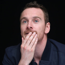Michael Fassbender - X-Men: Days of Future Past press conference portraits by Munawar Hosain (New York, May 9, 2014) - 26xHQ 0wn6A6wN