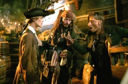 Johnny Depp, Orlando Bloom, Keira Knightley, Jack Davenport - Промо стиль и постеры к фильму"Pirates of the Caribbean: Dead Man's Chest (Пираты Карибского моря: Сундук мертвеца)", 2006 (39xHQ) 1A3GwDCT