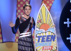 Shailene Woodley - 2014 Teen Choice Awards, Los Angeles August 10, 2014 - 363xHQ 28oygdPR