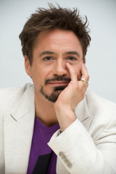 Robert Downey Jr. - The Soloist press conference portraits by Vera Anderson (Beverly Hills, April 3, 2009) - 20xHQ 4k20cT1A