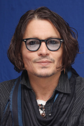 Johnny Depp - Dark Shadows press conference portraits by Vera Anderson (Los Angeles, April 29, 2012) - 27xHQ 54ko4zhA