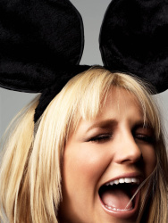 Britney Spears - Robert Erdmann Photoshoot 2006 for Glamour - 10xHQ 569SFpXq