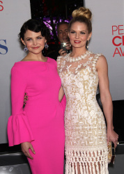 Jennifer Morrison - Jennifer Morrison & Ginnifer Goodwin - 38th People's Choice Awards held at Nokia Theatre in Los Angeles (January 11, 2012) - 244xHQ 5qgeF6sd