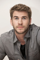 Liam Hemsworth - "The Hunger Games" press conference portraits by Armando Gallo (Los Angeles, March 1, 2012) - 19xHQ 7iDmAoWD