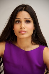 Freida Pinto - Trishna press conference portraits by Vera Anderson (Beverly Hills, July 19, 2012) - 8xHQ 7jhUAauW