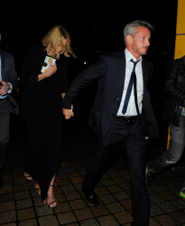Sean Penn - Charlize Theron and Sean Penn - seen leaving Royal Festival Hall. London - February 16, 2015 (153xHQ) 7yxhJqXX