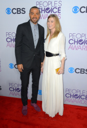 Ellen Pompeo - Ellen Pompeo - 39th Annual People's Choice Awards at Nokia Theatre L.A. Live in Los Angeles - January 9. 2013 - 42xHQ 84a1AfBp