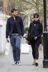 Jamie Dornan - Out and about with Amelia Warner in London - April 1, 2015 - 14xHQ 8THrLp8A