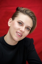 Scarlett Johansson - Hitchcock press conference portraits by Vera Anderson (New York, November 19, 2012) - 6xHQ Cka3145x