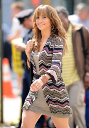 Jennifer Lopez - On the set of The Back-Up Plan in NYC (16.07.2009) - 120xHQ Cnpkm5O3
