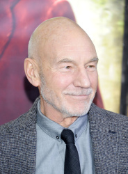 Patrick Stewart - 'The Hobbit An Unexpected Journey' New York Premiere benefiting AFI at Ziegfeld Theater in New York - December 6, 2012 - 6xHQ F3jKt6lv