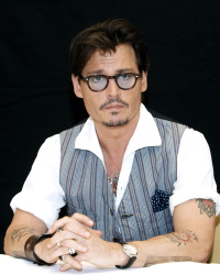 Johnny Depp - "Pirates of the Caribbean: On Stranger Tides" press conference portraits by Armando Gallo (Beverly Hills, May 4, 2011) - 22xHQ Gbp5p7ZC