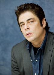 Benicio Del Toro - "The Wolfman" press conference portraits by Armando Gallo (Los Angeles, February 7, 2010) - 9xHQ IhhJmefn