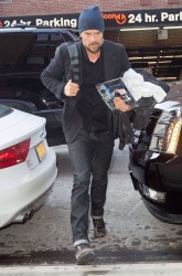 Josh Duhamel - arrives at his TriBeCa Hotel - February 25, 2015 - 9xHQ JICvlyYO