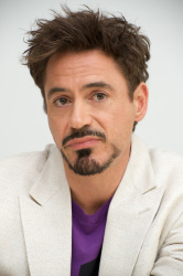 Robert Downey Jr. - The Soloist press conference portraits by Vera Anderson (Beverly Hills, April 3, 2009) - 20xHQ JV8xDzr4