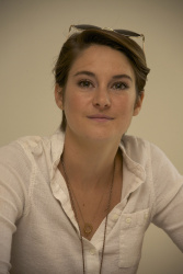 Shailene Woodley - Divergent press conference portraits by Herve Tropea (Los Angeles, Beverly Hills, March 8, 2014) - 7xHQ JjSiTy4Y