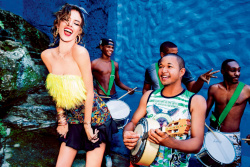 Alessandra Ambrosio - Ellen von Unwerth Photoshoot for Vogue Magazine Brazil, September 2014 - 11xHQ Laqn51U2