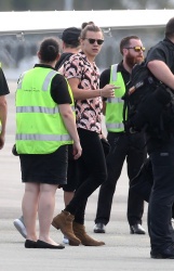 Harry Styles, Niall Horan and Liam Payne - Arriving in Brisbane, Australia - February 11, 2015 - 17xHQ MN36GR7o