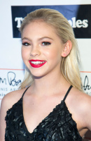 Jordyn Jones - Andaz West Hollywood And The Fender Music Foundation Host A Holiday Fashion Show And Art Benefit at Andaz, West Hollywood, 12/15/2015