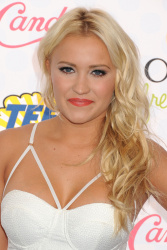 Emily Osment - FOX's 2014 Teen Choice Awards at The Shrine Auditorium on August 10, 2014 in Los Angeles, California - 105xHQ NnU8rJVS
