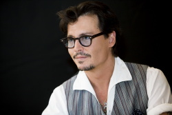 Johnny Depp - "Pirates of the Caribbean: On Stranger Tides" press conference portraits by Armando Gallo (Beverly Hills, May 4, 2011) - 22xHQ OArQ7cBl