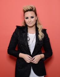 Demi Lovato - Teen Choice Awards portraits 2013 - 3xHQ OXJtQZGR