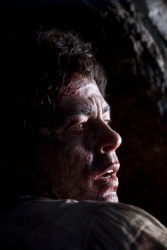 Benicio Del Toro - Benicio Del Toro, Anthony Hopkins, Emily Blunt, Hugo Weaving - постеры и промо стиль к фильму "The Wolfman (Человек-волк)", 2010 (66xHQ) OYQVCuzS