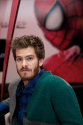 Andrew Garfield - The Amazing Spider-Man 2 press conference portraits by Vera Anderson (Los Angeles, November 17, 2013) - 8xHQ OlEOw1eg