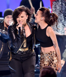 Demi Lovato and Cher Lloyd - Performing Really Don't Care at the Teen Choice Awards. August 10, 2014 - 45xHQ Pb2DBenc