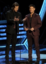 Jensen Ackles & Jared Padalecki - 39th Annual People's Choice Awards at Nokia Theatre in Los Angeles (January 9, 2013) - 170xHQ RHm216so