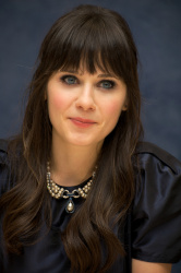 Zooey Deschanel - Yes Man press conference portraits by Vera Anderson (Beverly Hills, December 4, 2008) - 23xHQ Sc9m5fM2