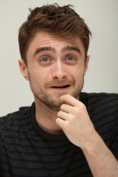 Daniel Radcliffe - What If press conference portraits by Herve Tropea (Los Angeles, August 7, 2014) - 8xHQ TZTL9nov