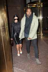 Kim Kardashian and Kanye West - Out and about in New York City, 8 января 2015 (54xHQ) Wye3Kbz0