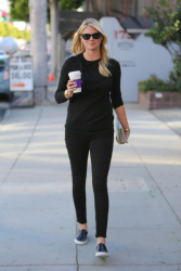 Kate Upton - Out in Beverly Hills (2015.02.25.) (25xHQ) XYbUTDHA