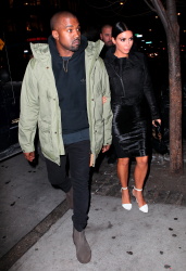 Kim Kardashian and Kanye West - Out and about in New York City, 8 января 2015 (54xHQ) YB4kchVd