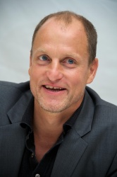Woody Harrelson - 'Seven Psychopaths' Press Conference Portraits by Vera Anderson - September 8, 2012 - 4xHQ Z5T8QMjH