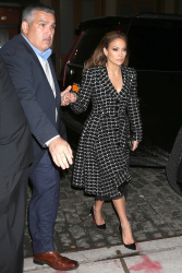 Jennifer Lopez - Arriving at the Crosby Street Hotel in New York (2015.01.20) - 16xHQ CPxsRdij