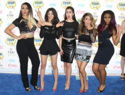 Fifth Harmony - at FOX's 2014 Teen Choice Awards in Los Angeles, California - 32xHQ D7xyhV2h