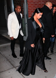 Kim Kardashian and Kanye West - In New York, 8 января 2015 (42xHQ) EHGGLNrO