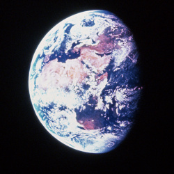 Datacraft Sozaijiten - 046 Earth From Outer Space (200xHQ) EHiDueig