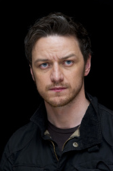James McAvoy - X-Men: Days of Future Past press conference portraits by Magnus Sundholm (New York, May 9, 2014) - 17xHQ EatEEb4a