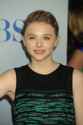 Chloe Moretz - 2012 People's Choice Awards at the Nokia Theatre (Los Angeles, January 11, 2012) - 335xHQ FCL0Z9C8