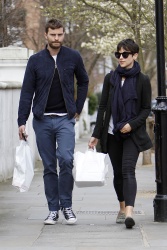 Jamie Dornan - Out and about with Amelia Warner in London - April 1, 2015 - 14xHQ FpMfPRoj