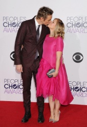 Kristen Bell - The 41st Annual People's Choice Awards in LA - January 7, 2015 - 262xHQ HLhd6tcn