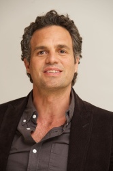 Mark Ruffalo - Marvel's The Avengers press conference portraits by Vera Anderson (Los Angeles, April 13, 2012) - 8xHQ HOijoGG9