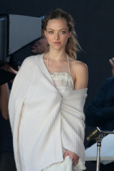 Amanda Seyfried - On the set of a photoshoot in Miami - February 14, 2015 (111xHQ) HSC8Jse0