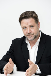 Russell Crowe - "Noah" press conference portraits by Armando Gallo (Beverly Hills, March 24, 2014) - 19xHQ ICQsVqH4