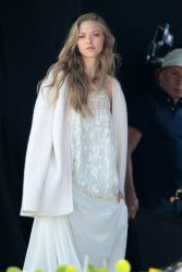 Amanda Seyfried - On the set of a photoshoot in Miami - February 14, 2015 (111xHQ) JKwRUEQh